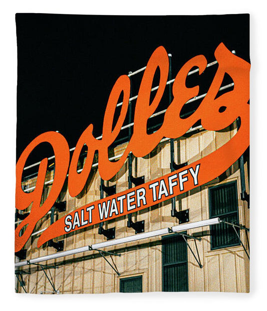 Famous Dolles Salt Water Taffy Sign - Blanket